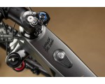 Rower elektryczny KELLYS Theos F60 SH 725Wh Antracyt 2025 29"/27,5"